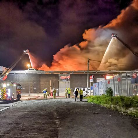 Huge Fire at Hermes Warehouse in Bristol 